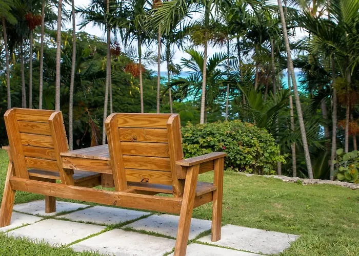 Orange Hill Beach Inn